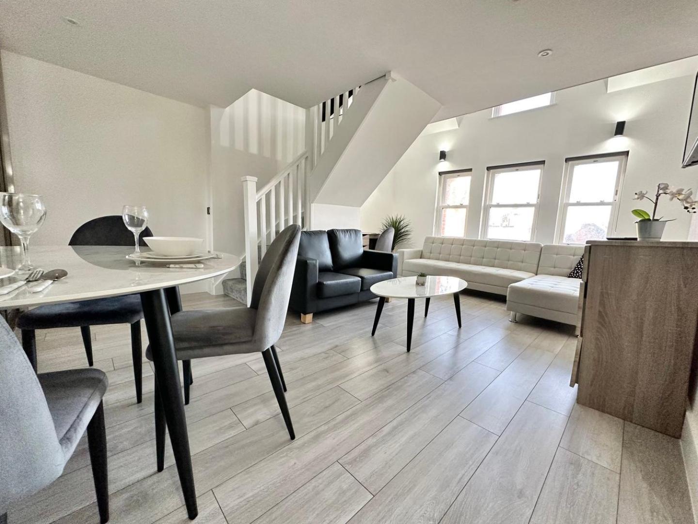 Luxury Duplex City Centre Apartment Leeds  Extérieur photo